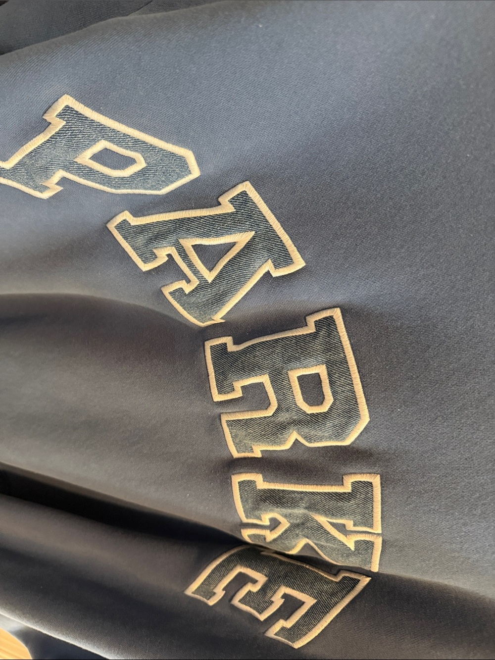 PARKE Sweatshirt - Picture 2 of 3